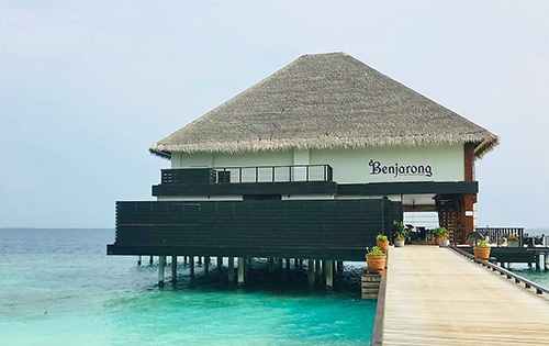 Dusit Thani Maldives ベンジャロン(Benjarong)